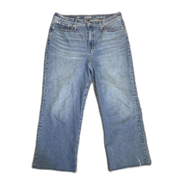 J. Crew Lakeshore Blue Denim Slim Wide Leg Frayed Hem Crop Jeans Size 32/14 US - Picture 2 of 16